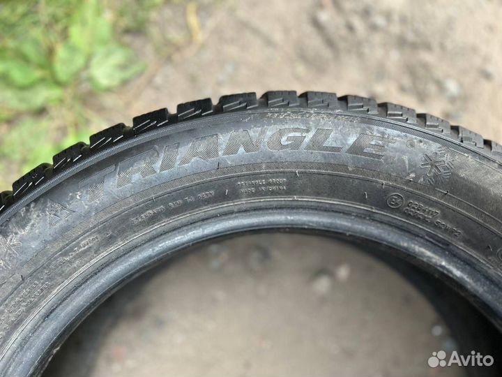 Triangle Snowlink PL02 215/55 R17 98R