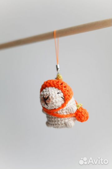 Капибара вязаная игрушка брелок