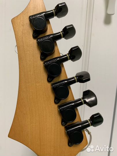 Продам электрогитару Charvel (Япония)