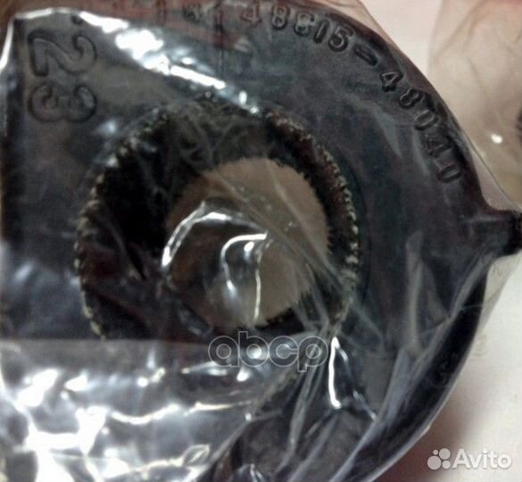 Втулка стабилизатора 4881548040 toyota