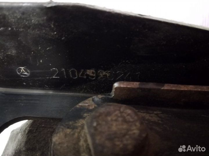 Кронштейн глушителя Mercedes-Benz E-Class W210