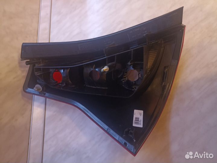 Фонарь задний правый Renault Sandero 1 8200734824