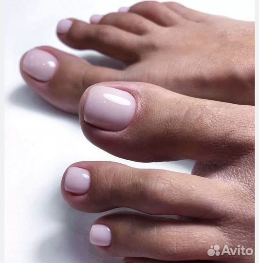 Покрытие ногтей на руках гель-лаком