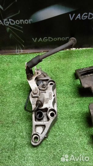 Суппорта тормозные передние ауди а4б7 комплект