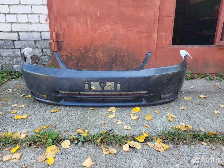 Бампрер передний Toyota Corolla E120, E130