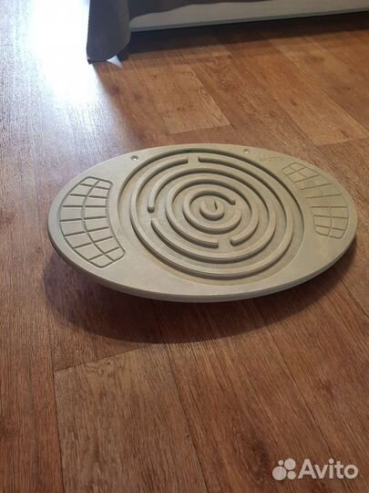 Балансировочный тренажер с лабиринтом