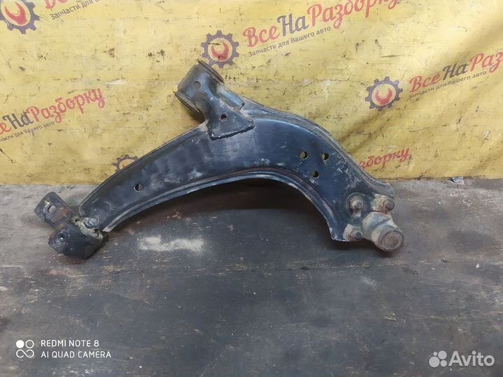 Рычаг левый Peugeot Partner 1