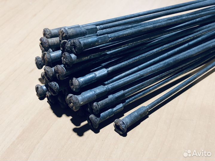 Спицы велосипедные с ниппелями в комплекте