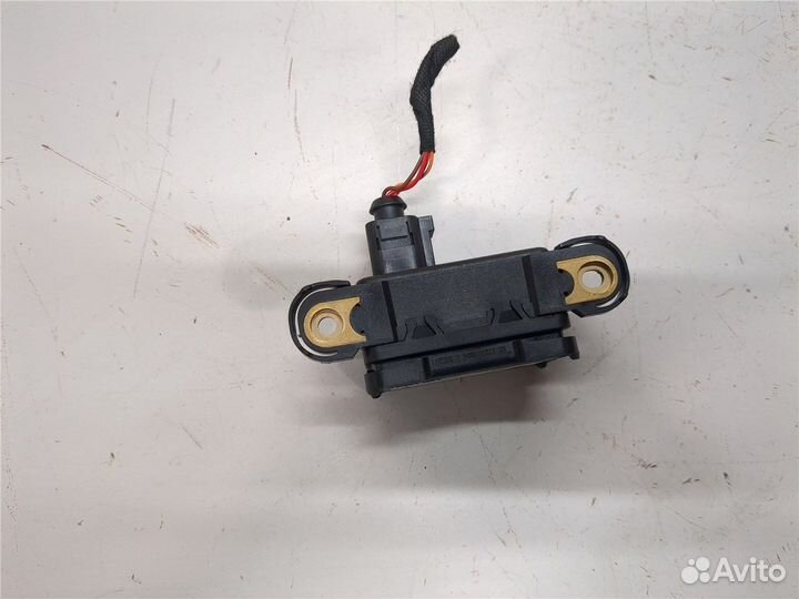 Датчик ускорения Volkswagen Touareg, 2011