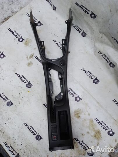 Центральная консоль Peugeot 307