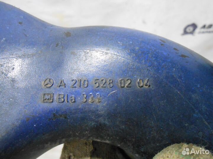 Воздухозаборник Мерседес 210