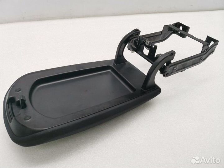 Подлокотник Bmw X4 F26 2.0 2014
