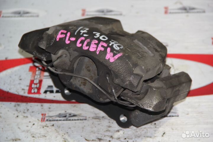 Суппорт перед лево c Mazda Biante ccefw LF-VDS