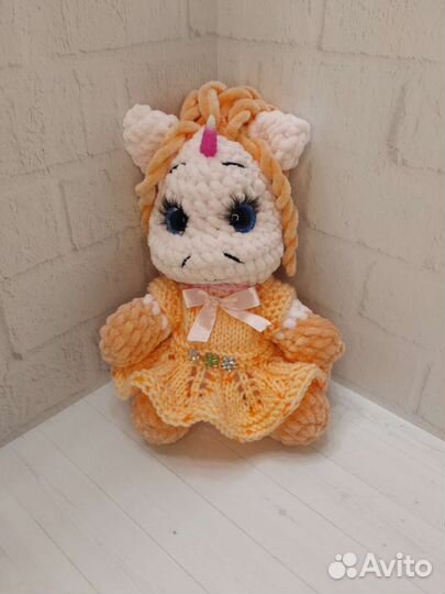 Единорог крючком из плюшевой пряжи