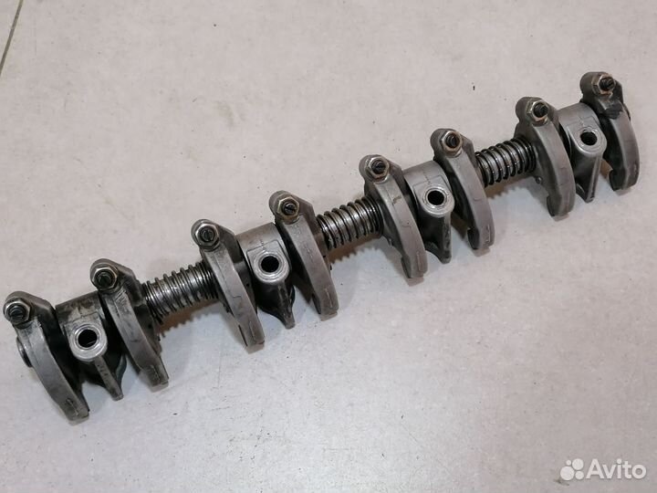 Ось коромысел в сборе Opel Monterey A 1992-1998