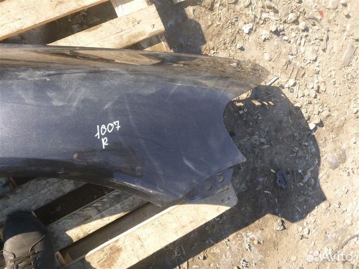 Крыло переднее правое Volkswagen Touareg 7L6 BMV