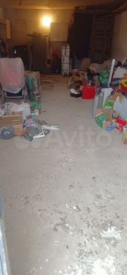 Гараж, > 30 м²