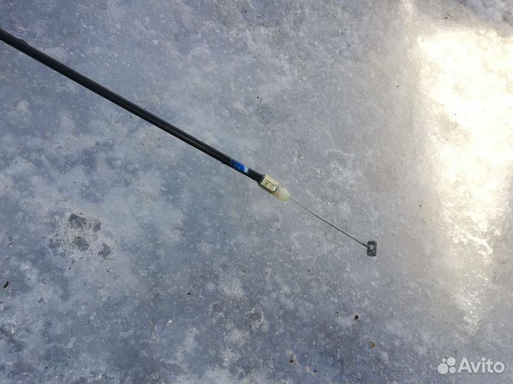 Трос открывания багажника Киа Рио 1