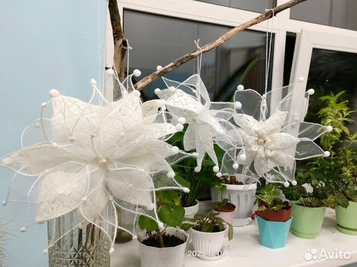 Новогодний декор - снежные цветы