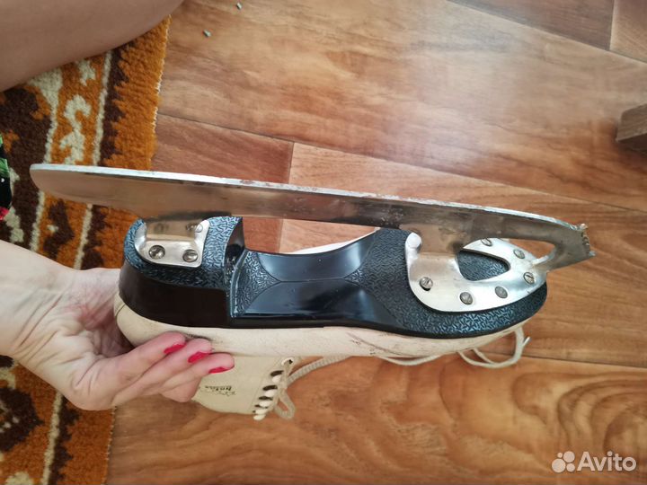 Коньки фигурные Botaz 36 размер