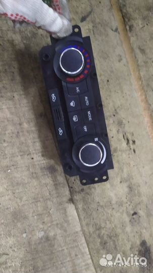 Блок управления кондиционером Шевроле Эпика