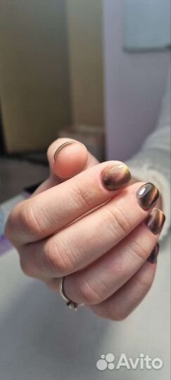 Модель на маникюр