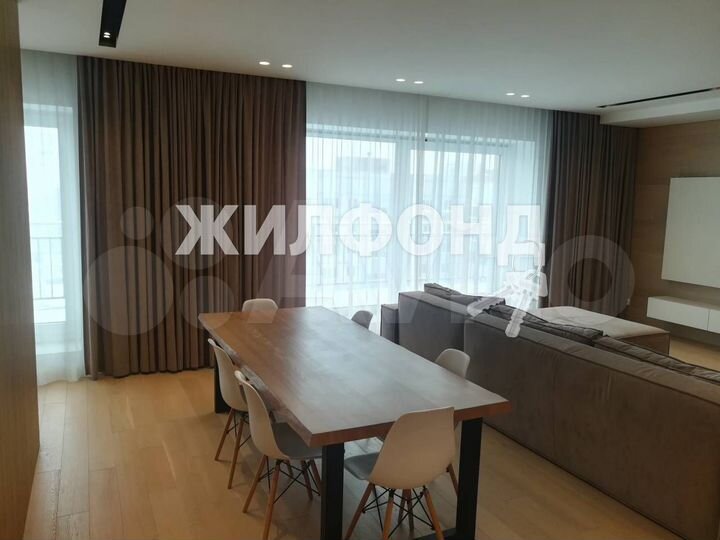 4-к. квартира, 125,3 м², 10/10 эт.