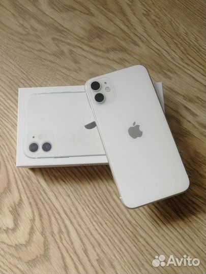 iPhone 11 128 gb + чехлы