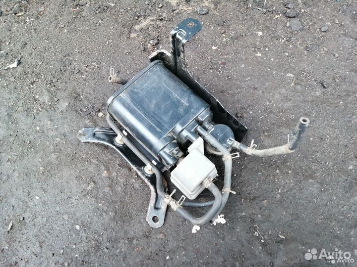 Абсорбер Toyota Land Cruiser 200