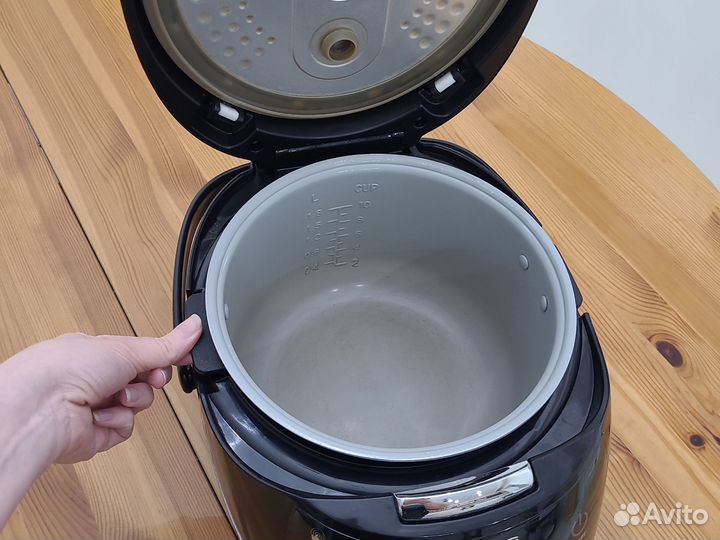 Мультиварка Polaris PMC 0517AD