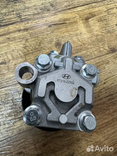 Насос гура Huyndai accent 57110-22502