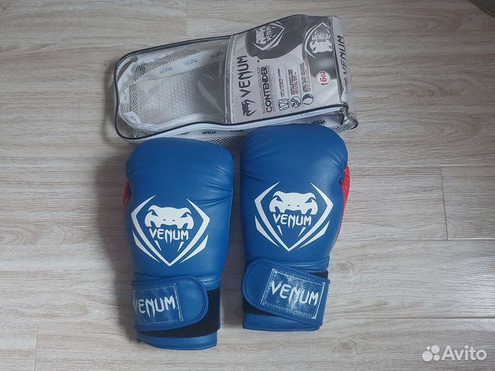 Боксерские перчатки venum 16oz