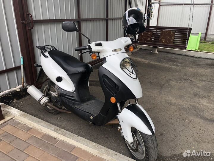 Продается китайский скутер