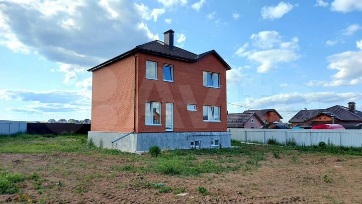 Коттедж 213,3 м² на участке 19 сот.