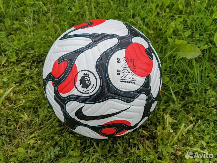 Футбольный мяч nike flight пл белый 2022