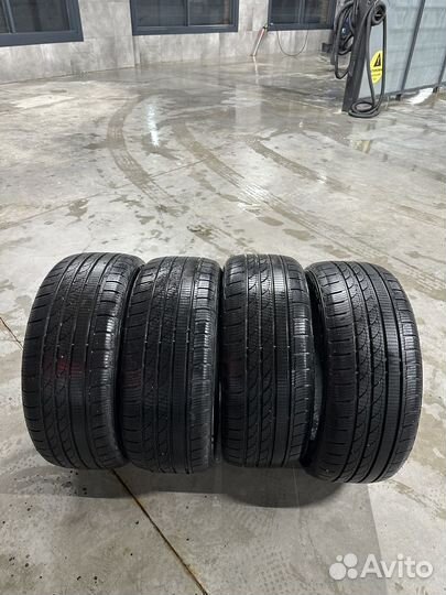 Tracmax Ice-Plus S210 225/50 R17 98V