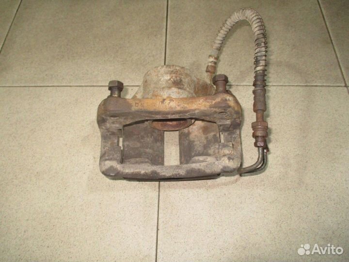 Суппорт передний левый Hyundai Porter 4