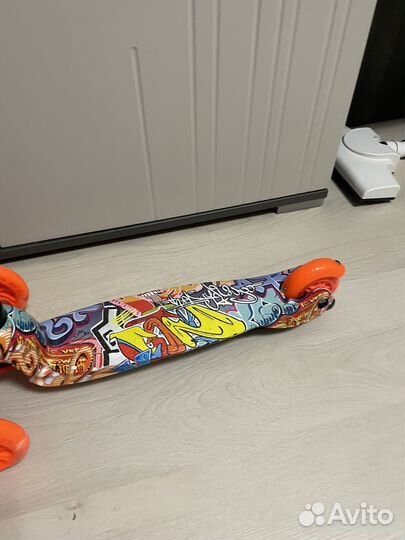 Самокат детский трехколесный новый