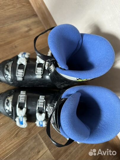 Горнолыжнын ботинки детские 22,5 стелька Nordica