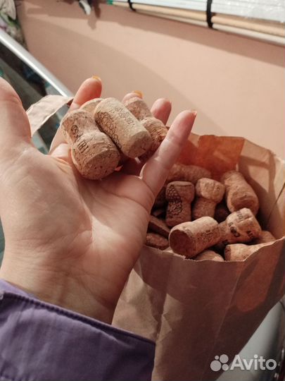 Пробки от шампанского и вина