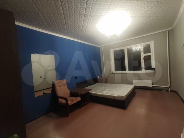 2-к. квартира, 63 м², 8/10 эт.