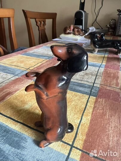 Фарфоровая статуэтка таксы, Beswick