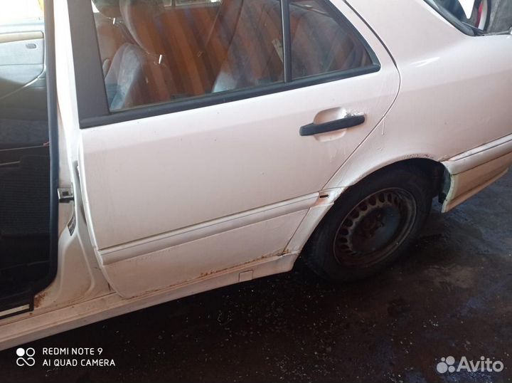 Разбор Mercedes W202 Рест