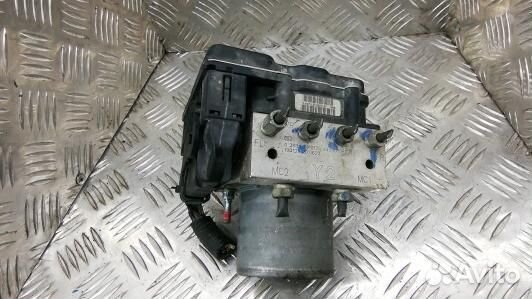 Блок ABS toyota verso AR2 (99U04KW01)