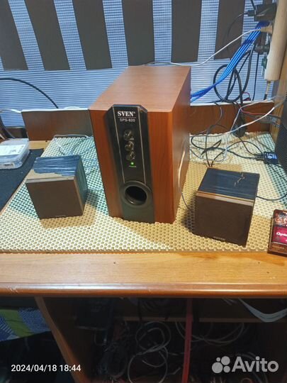 Активный сабвуфер и колонки