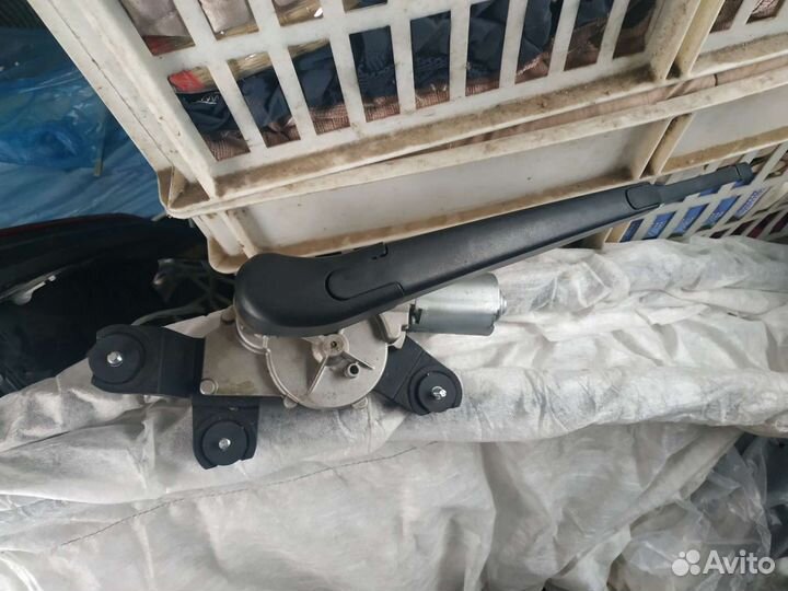 Продам мотор заднего дворника kia ceed jd