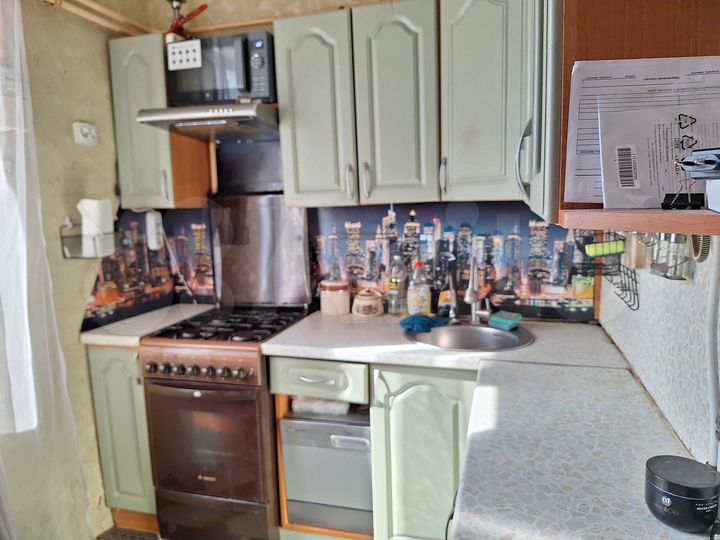 2-к. квартира, 48 м², 3/3 эт.