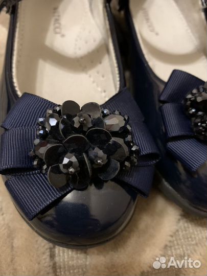 Туфли на девочку 28