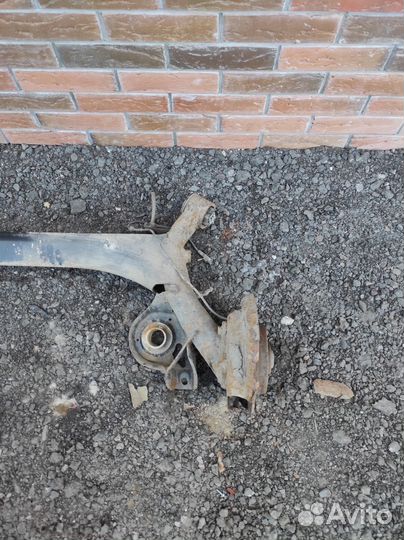 Балка подвески задняя Peugeot 308 хэтчбек 1.6 EP6