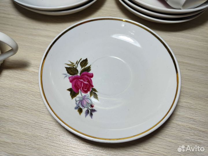 Чайный фарфоровый сервиз